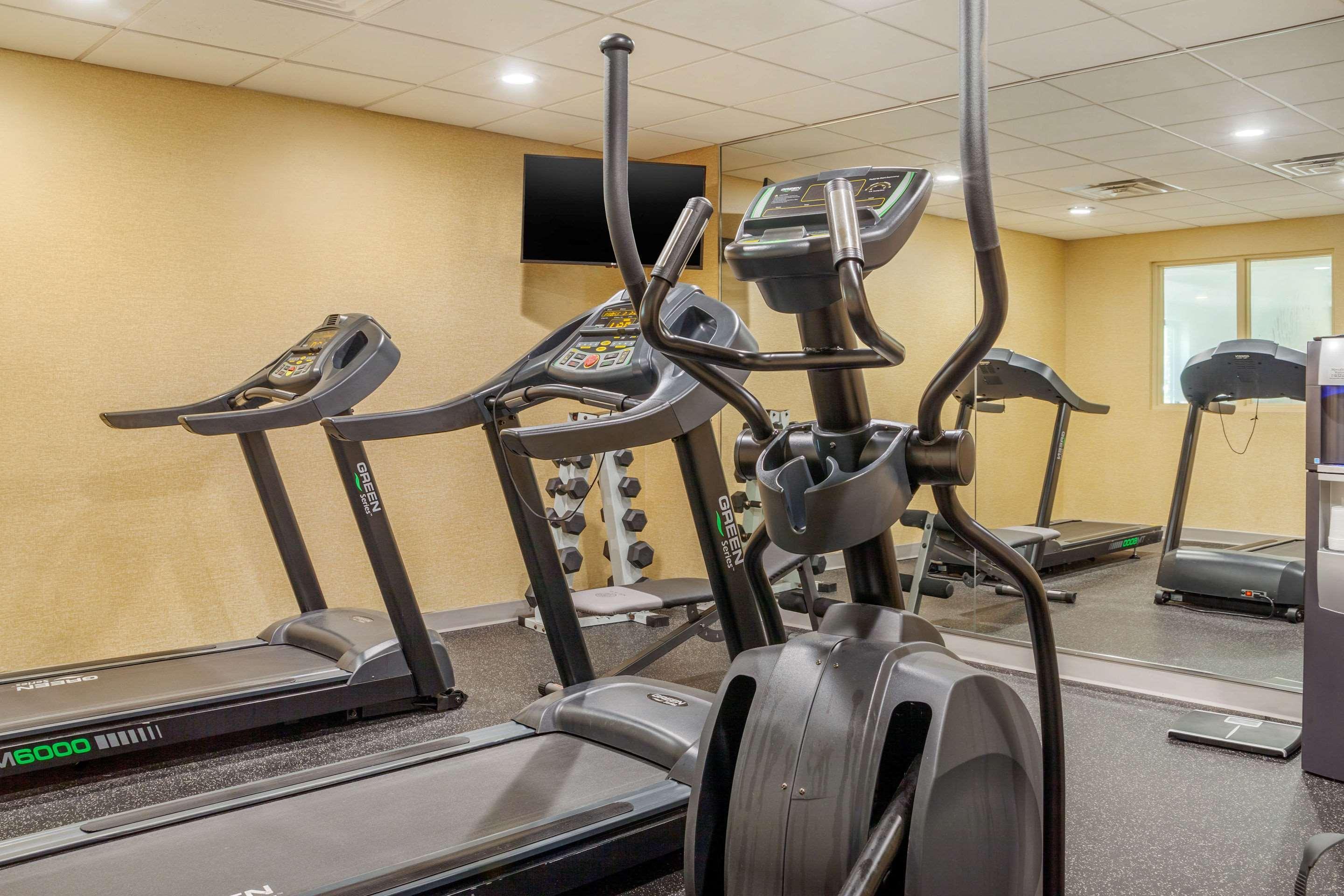 Sleep Inn & Suites Airport Milwaukee Ngoại thất bức ảnh
